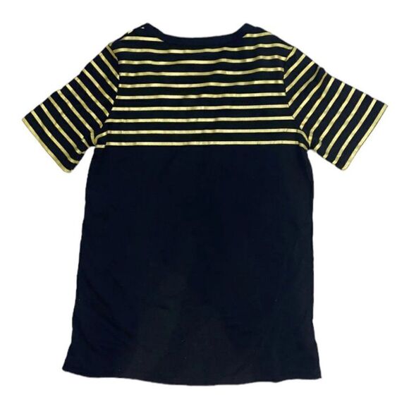 The Wizarding World of Harry Potter Hogwarts Crest Shirt Women's XL - Picture 2 of 4